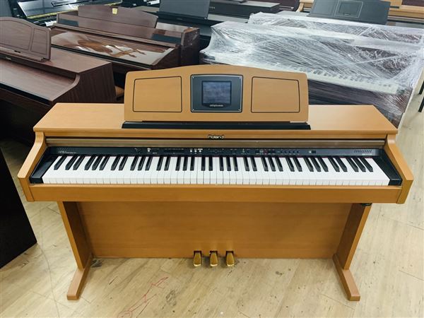 Mua đàn piano điện giá rẻ có tốt không?