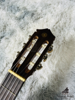 Yamaha G130A Top : Solid  Sản xuất 1970’s Made in Japan