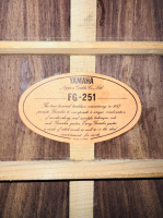 Yamaha FG-251 made in Japan