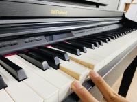 Chuyên Cung Cấp Sỉ Và Lẻ Piano & Guitar Secondhand Nhập Khẩu 100% Từ Nhật - Với Chất Lượng Và Chế Độ Bảo Hành Uy Tín, Nhanh Chóng. Hỗ trợ trả góp từ 0% bằng thẻ tín dụng cho khách hàng.