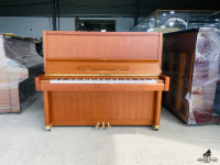 Yamaha U7C