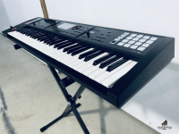 Roland FA06 Like New