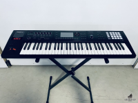 Roland FA06 Like New