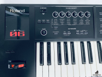 Roland FA06 Like New