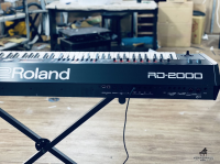 Roland RD-2000