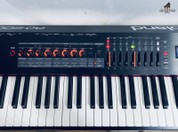 Roland RD-2000