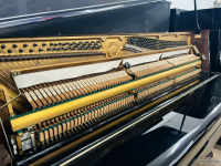 Đàn Piano Cơ Yamaha M1 | Piano Hoàng Phúc