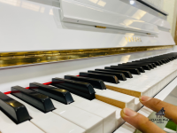 Đàn Piano Yamaha  Dup 5 Wh - Màu Trắng Chỉ Có Duy Nhất Tại Piano Hoàng Phúc
