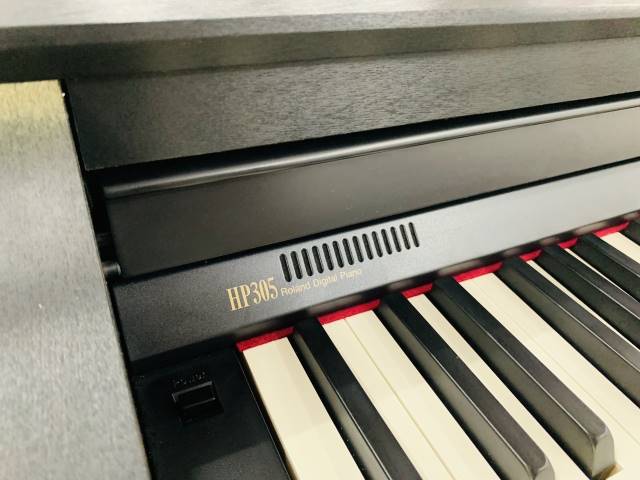 Mua đàn Roland HP-305B giá ưu đãi chưa từng có 
