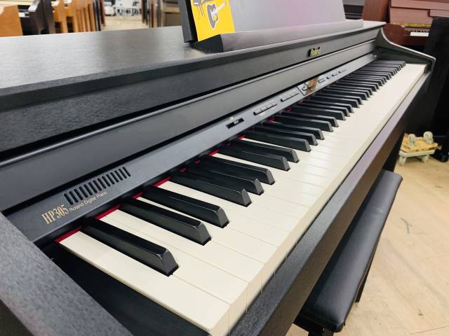 Mua đàn Roland HP-305B giá ưu đãi chưa từng có 