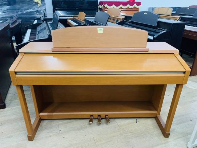 Mua đàn Yamaha CLP-150C chỉ với giá 12tr500