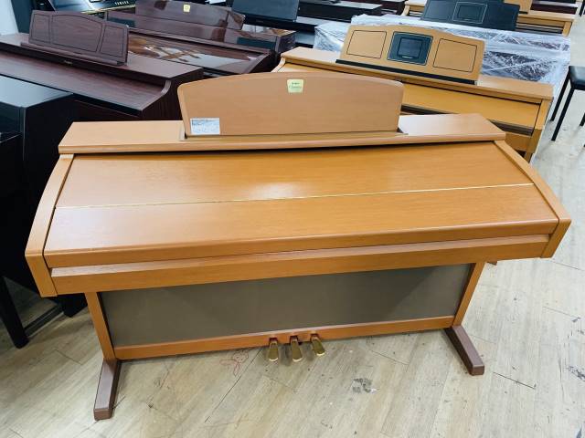 Mua đàn Yamaha CVP-305C chỉ với 18tr đồng