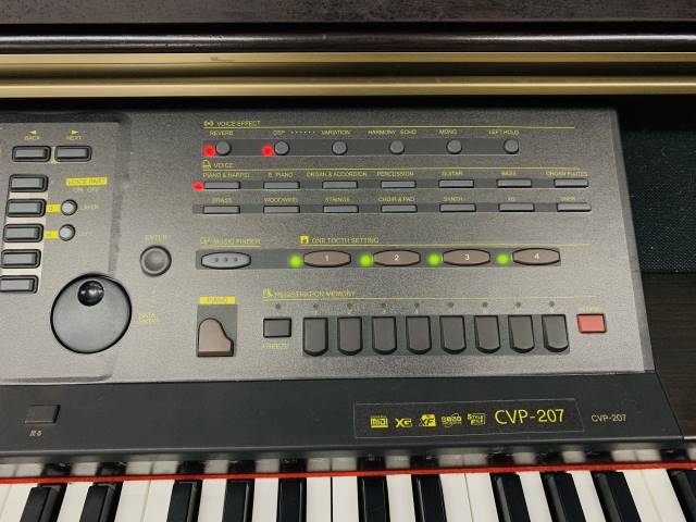 Mua đàn Yamaha CVP-207 giá rẻ