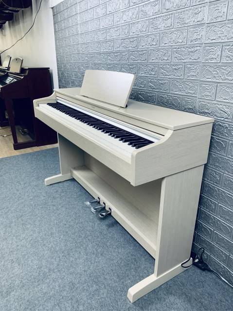YAMAHA YDP-163 WA