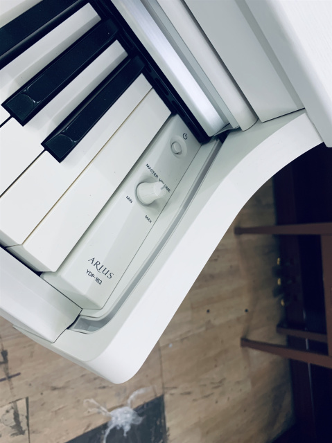 YAMAHA YDP-163 WH