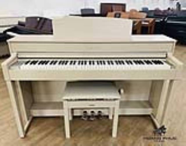 Yamaha CLP 575  Dòng Piano Điện Cao Cấp| Có Sẵn Tại Showroom Piano Hoàng Phúc.