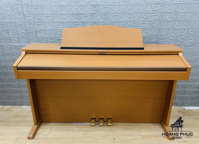 ĐÀN PIANO ROLAND HP-103 CHỈ CÓ TẠI PIANO HOÀNG PHÚC