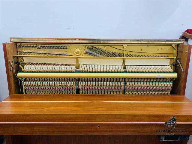 ĐÀN PIANO YAMAHA W103 HOÀNG PHÚC 