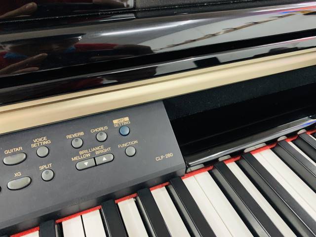 Mua đàn Đàn piano điện Yamaha CLP-280PE giá ưu đãi nhất trên thị trường.
