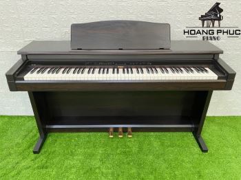 ROLAND HP 330