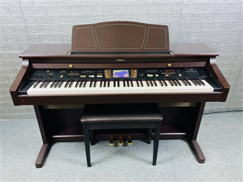 Roland KR-107