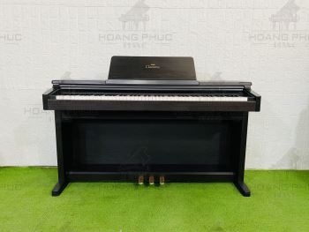 YAMAHA CLP 133