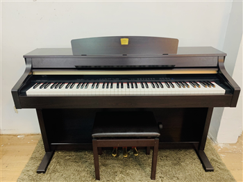 Yamaha CLP-330R