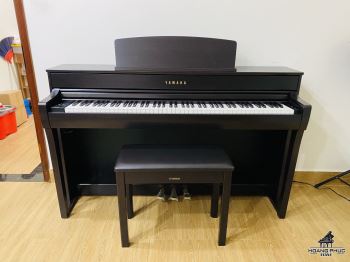 Yamaha CLP 745 New 100%