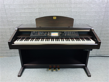 Yamaha CVP-203